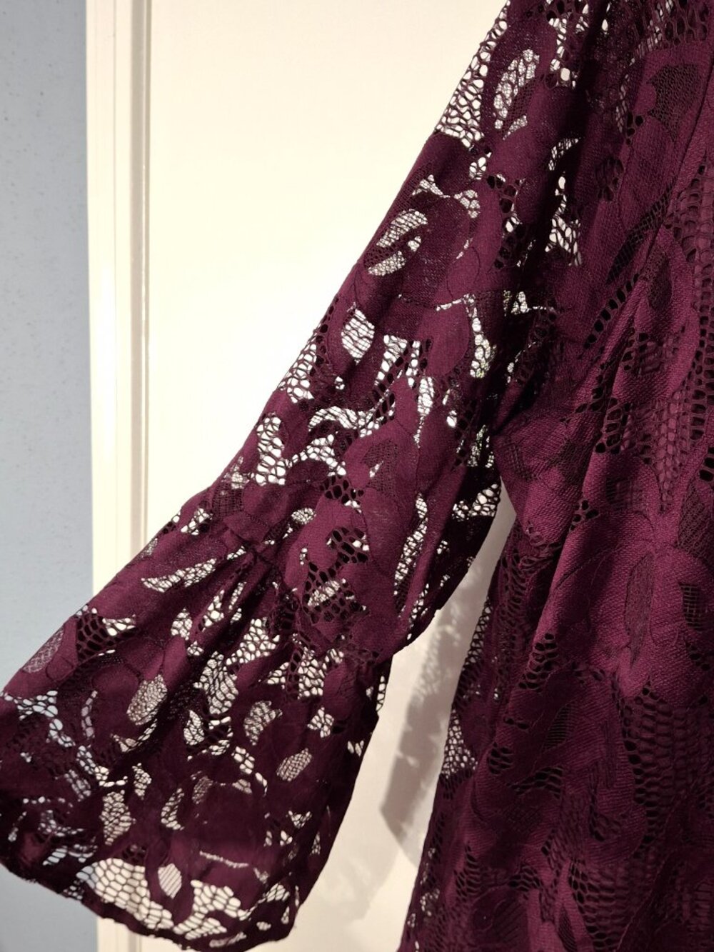 INC International Concepts Woman 3X Burgundy Floral Lace Long Sleeve Blouse - Picture 6 of 7